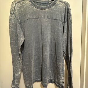 Ladie’s Royce Distressed Navy Blue L/S T-Shirt With Thumb Holes, Sz Medium